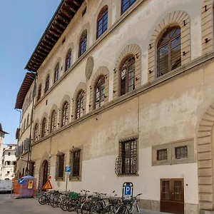 Florentine Style Апартаменты